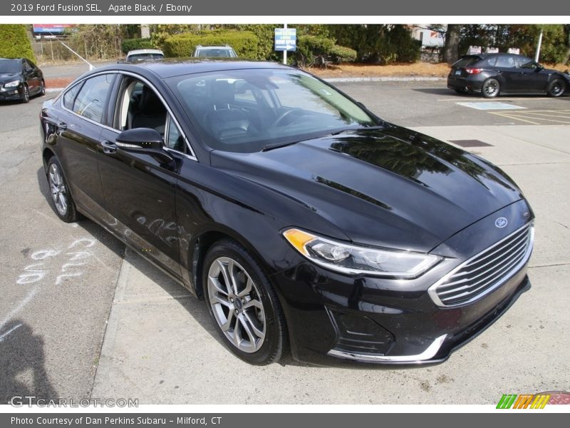 Front 3/4 View of 2019 Fusion SEL