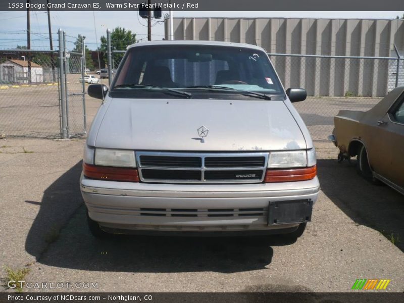 Warm Silver Pearl Metallic / Red 1993 Dodge Grand Caravan ES