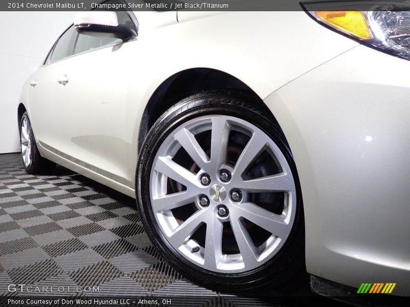 Champagne Silver Metallic / Jet Black/Titanium 2014 Chevrolet Malibu LT