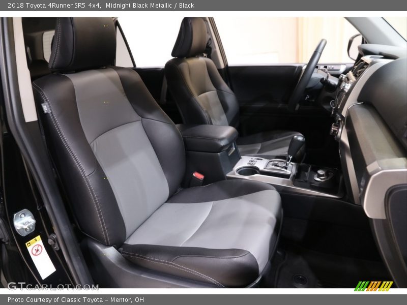 Midnight Black Metallic / Black 2018 Toyota 4Runner SR5 4x4