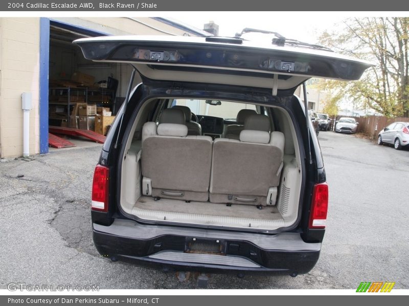 Black Raven / Shale 2004 Cadillac Escalade AWD