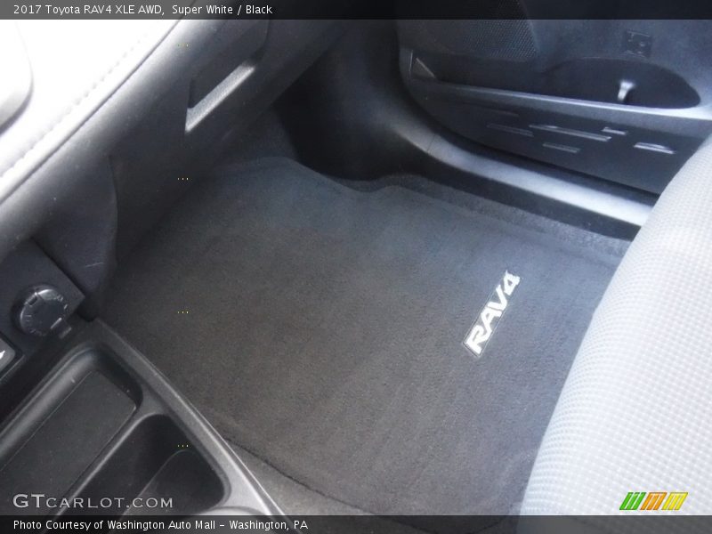 Super White / Black 2017 Toyota RAV4 XLE AWD
