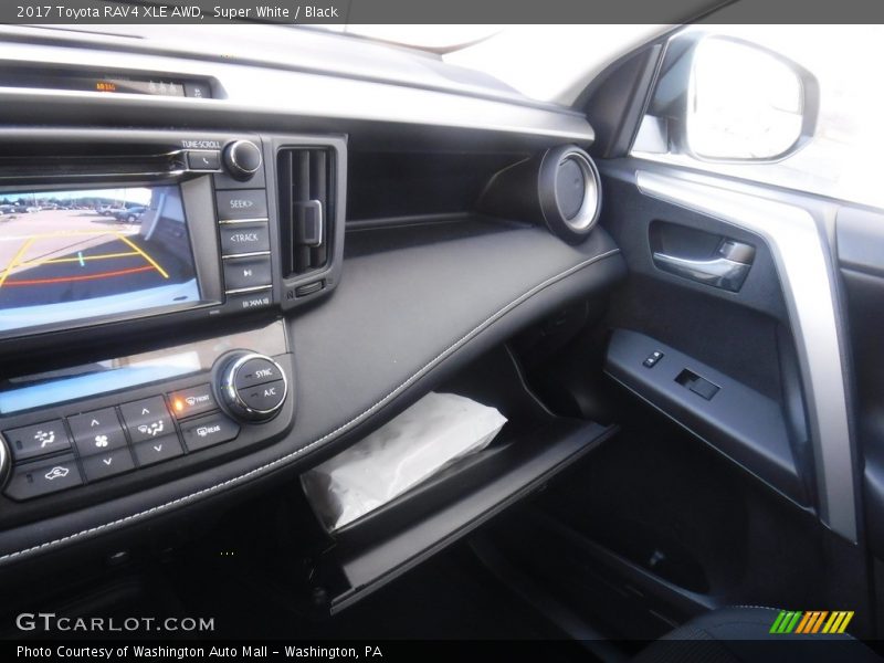 Super White / Black 2017 Toyota RAV4 XLE AWD