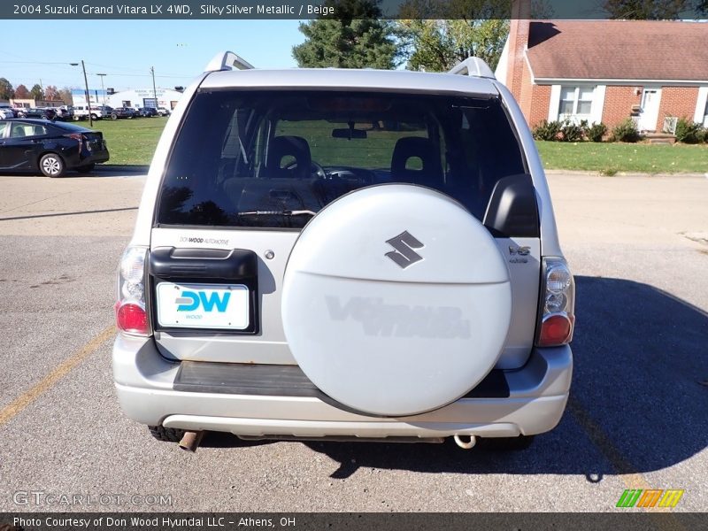 Silky Silver Metallic / Beige 2004 Suzuki Grand Vitara LX 4WD
