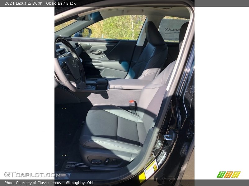Obsidian / Black 2021 Lexus ES 300h