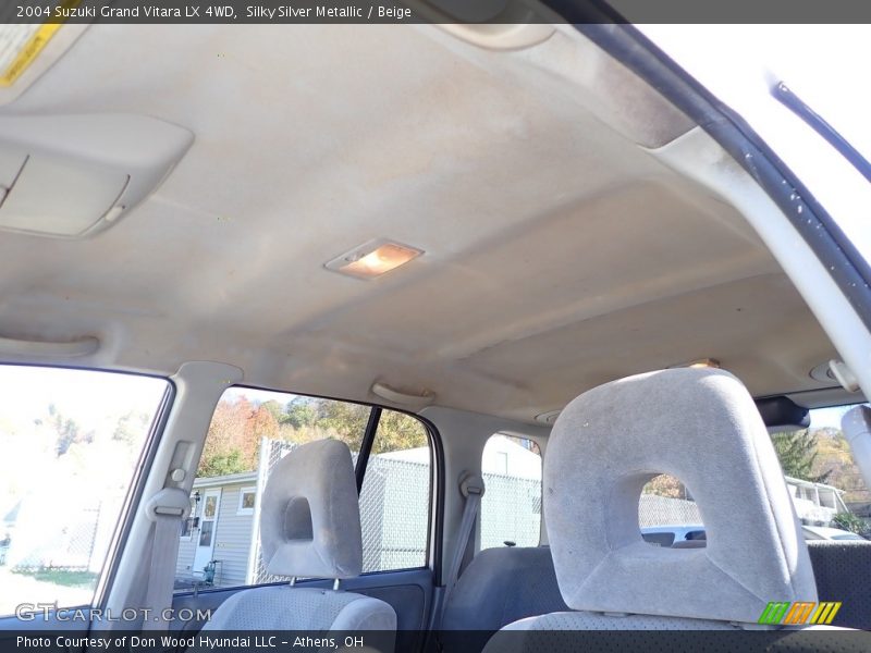 Silky Silver Metallic / Beige 2004 Suzuki Grand Vitara LX 4WD