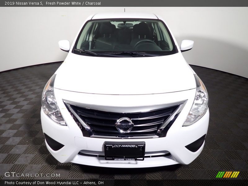 Fresh Powder White / Charcoal 2019 Nissan Versa S