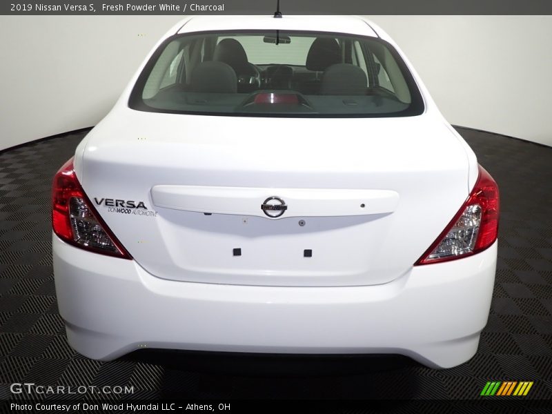 Fresh Powder White / Charcoal 2019 Nissan Versa S