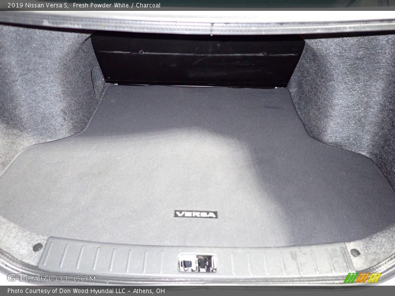 Fresh Powder White / Charcoal 2019 Nissan Versa S