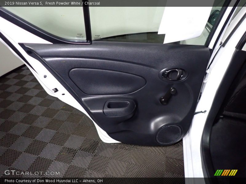 Fresh Powder White / Charcoal 2019 Nissan Versa S