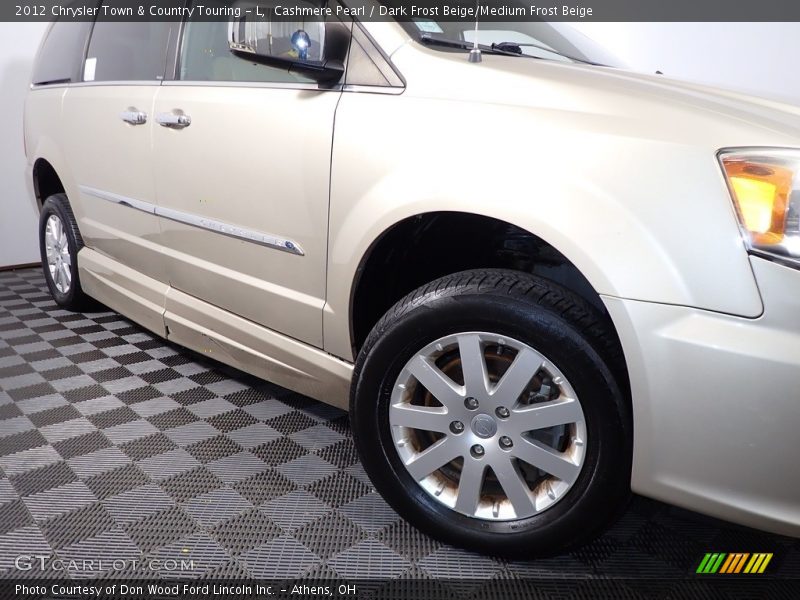 Cashmere Pearl / Dark Frost Beige/Medium Frost Beige 2012 Chrysler Town & Country Touring - L