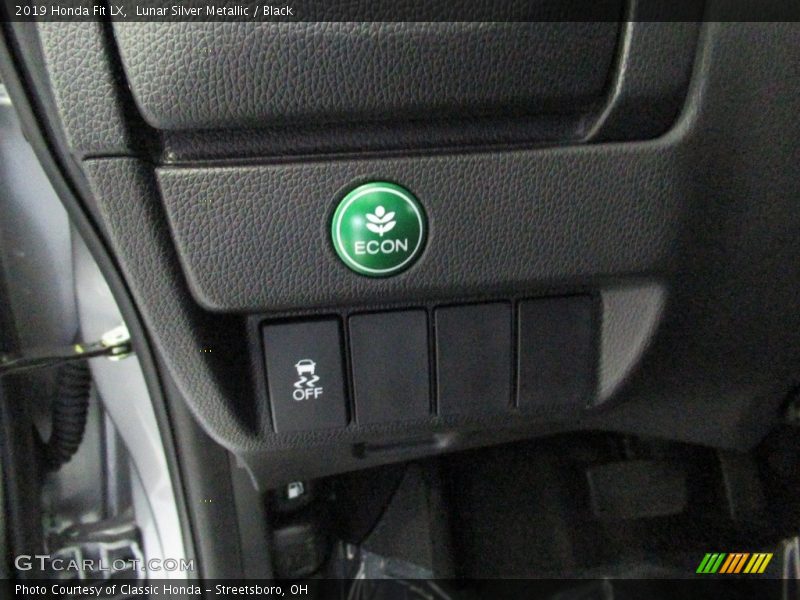 Lunar Silver Metallic / Black 2019 Honda Fit LX