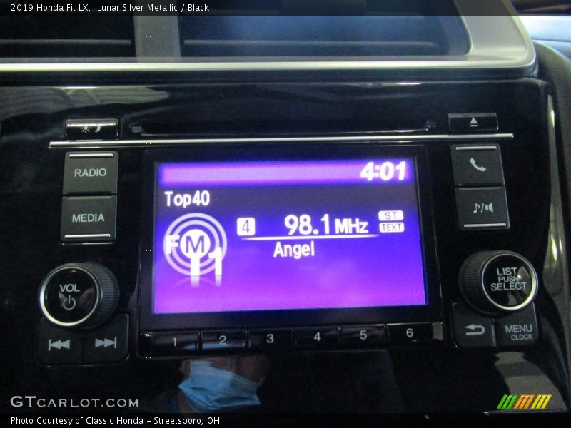 Lunar Silver Metallic / Black 2019 Honda Fit LX