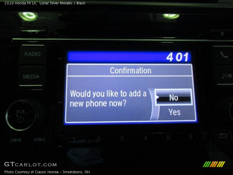 Lunar Silver Metallic / Black 2019 Honda Fit LX