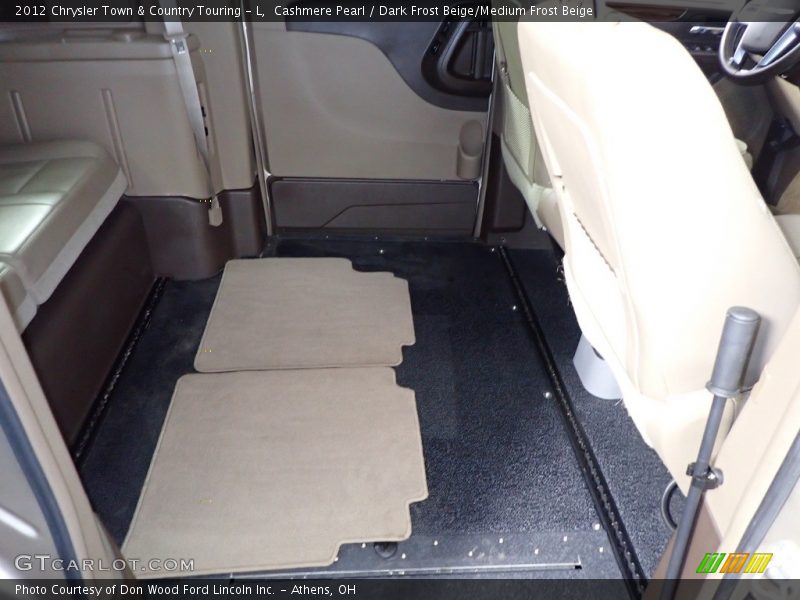 Cashmere Pearl / Dark Frost Beige/Medium Frost Beige 2012 Chrysler Town & Country Touring - L