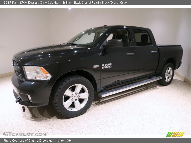 Front 3/4 View of 2015 1500 Express Crew Cab 4x4