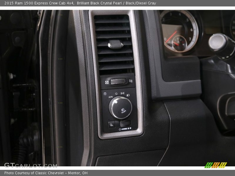 Controls of 2015 1500 Express Crew Cab 4x4