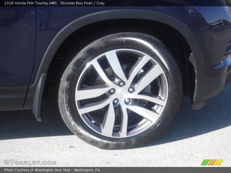 Obsidian Blue Pearl / Gray 2018 Honda Pilot Touring AWD