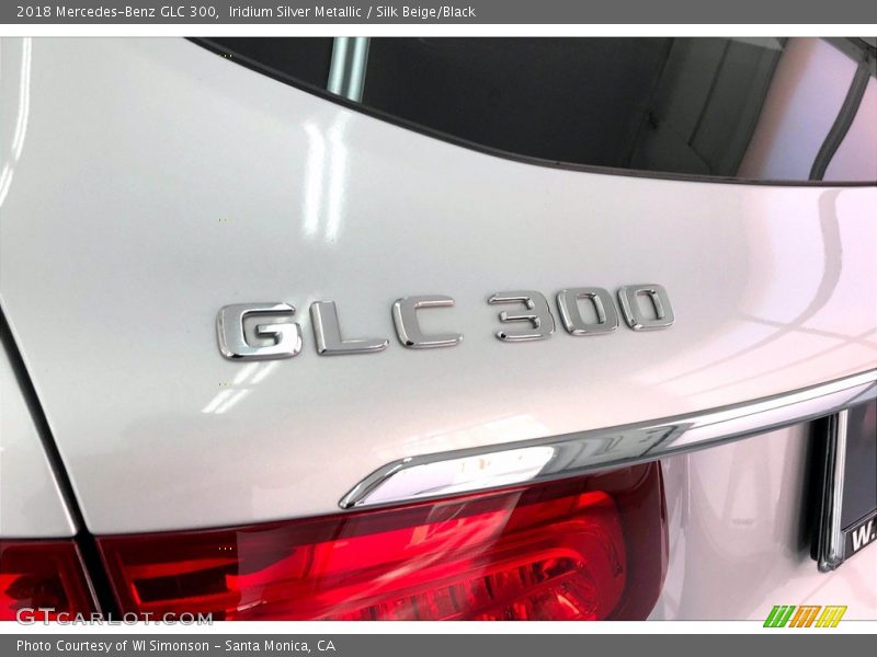 Iridium Silver Metallic / Silk Beige/Black 2018 Mercedes-Benz GLC 300