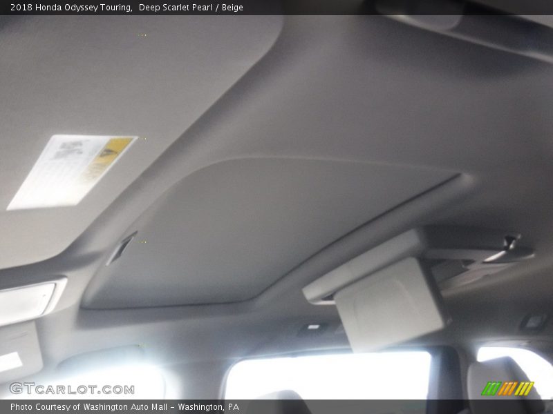 Deep Scarlet Pearl / Beige 2018 Honda Odyssey Touring