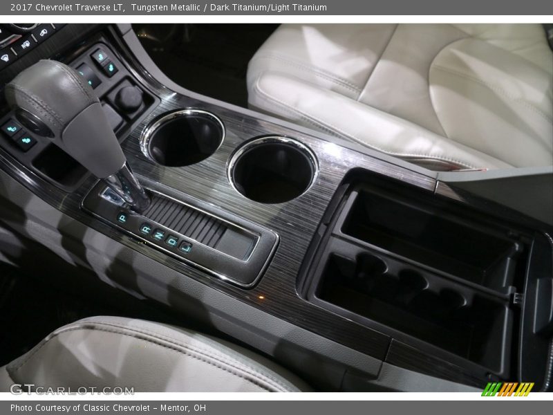 Tungsten Metallic / Dark Titanium/Light Titanium 2017 Chevrolet Traverse LT