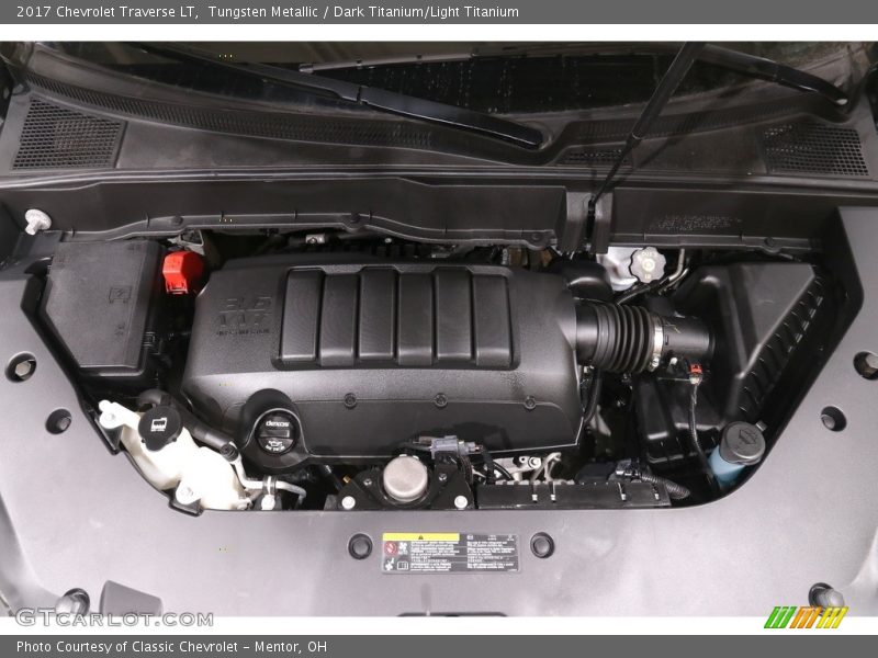 Tungsten Metallic / Dark Titanium/Light Titanium 2017 Chevrolet Traverse LT