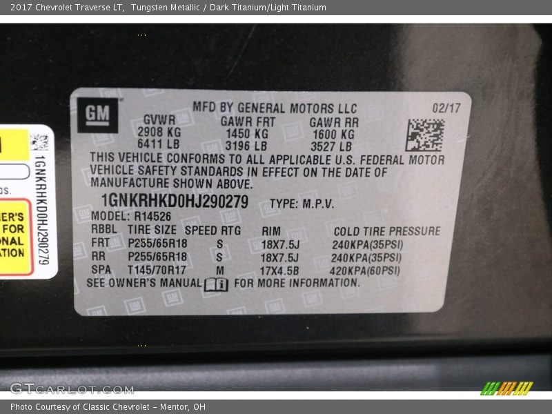 Tungsten Metallic / Dark Titanium/Light Titanium 2017 Chevrolet Traverse LT