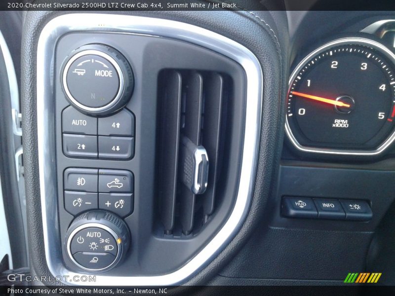 Summit White / Jet Black 2020 Chevrolet Silverado 2500HD LTZ Crew Cab 4x4