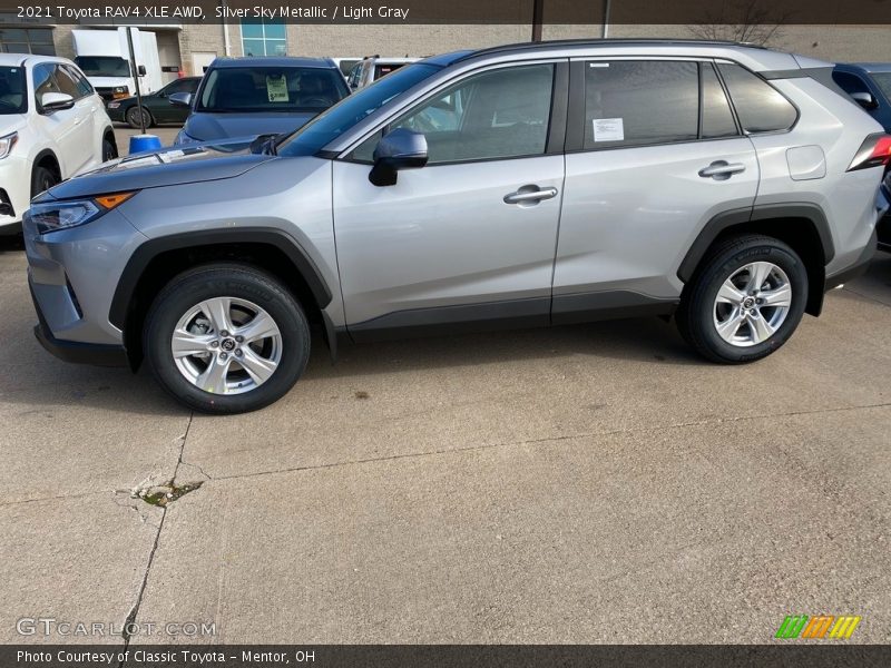 Silver Sky Metallic / Light Gray 2021 Toyota RAV4 XLE AWD