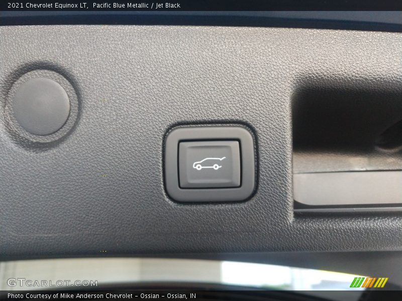 Pacific Blue Metallic / Jet Black 2021 Chevrolet Equinox LT