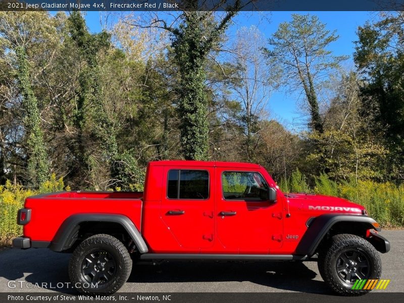 Firecracker Red / Black 2021 Jeep Gladiator Mojave 4x4