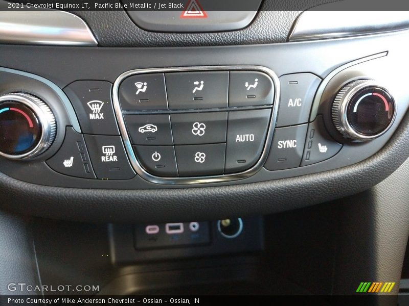 Pacific Blue Metallic / Jet Black 2021 Chevrolet Equinox LT