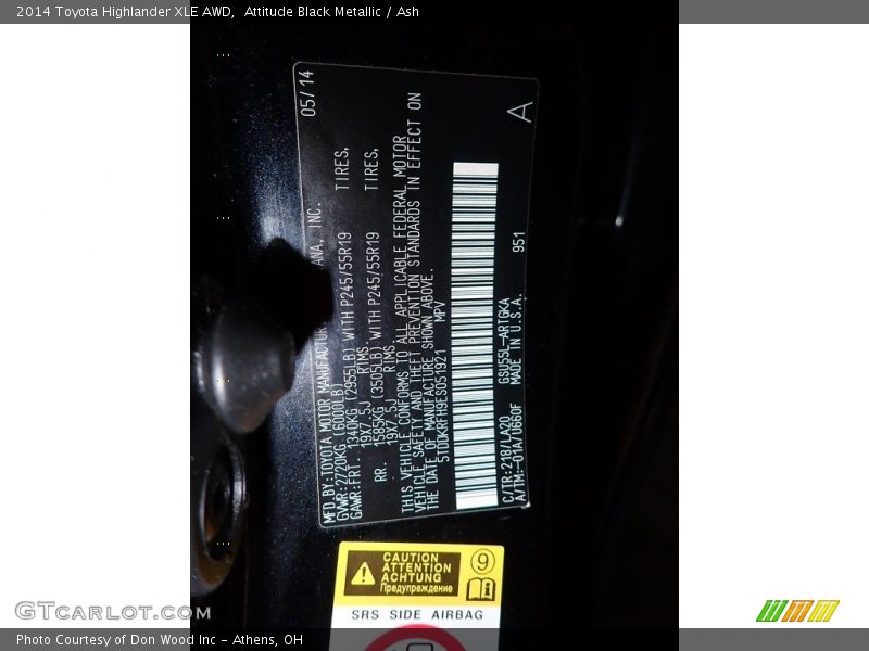 Attitude Black Metallic / Ash 2014 Toyota Highlander XLE AWD