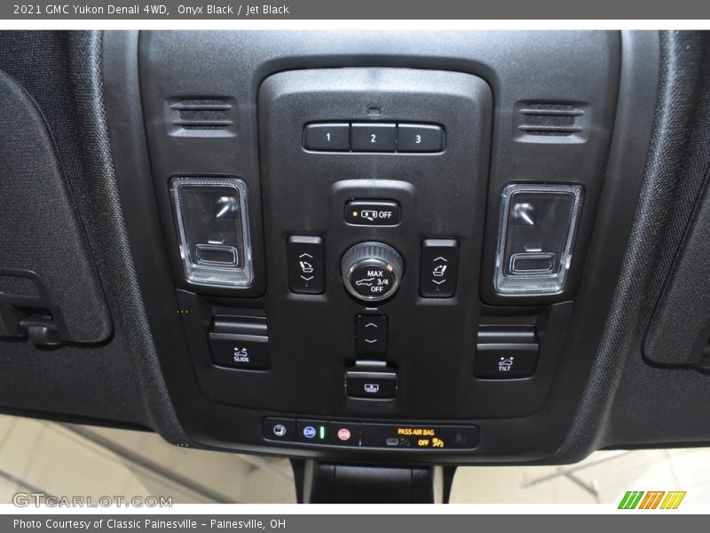 Controls of 2021 Yukon Denali 4WD