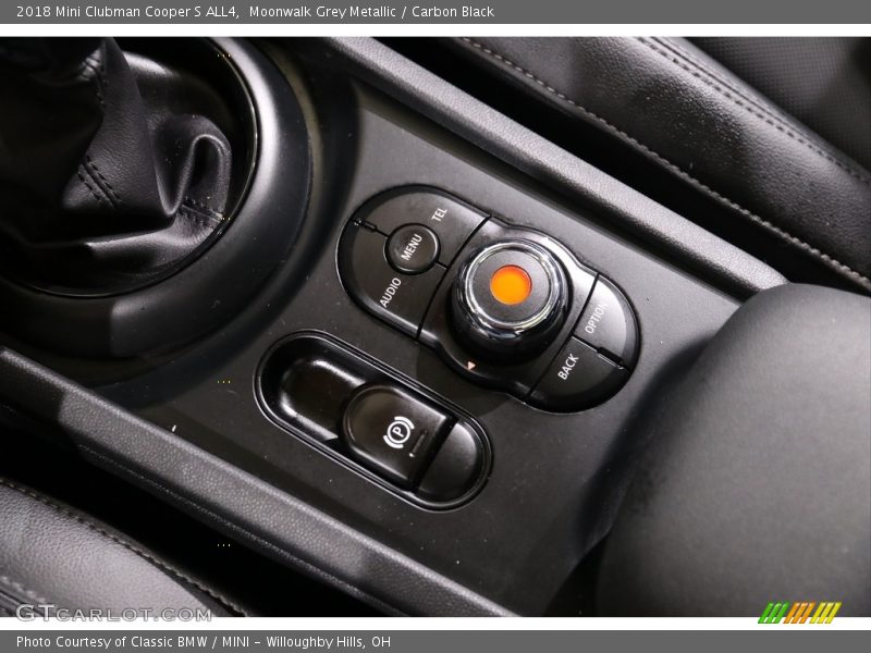 Moonwalk Grey Metallic / Carbon Black 2018 Mini Clubman Cooper S ALL4