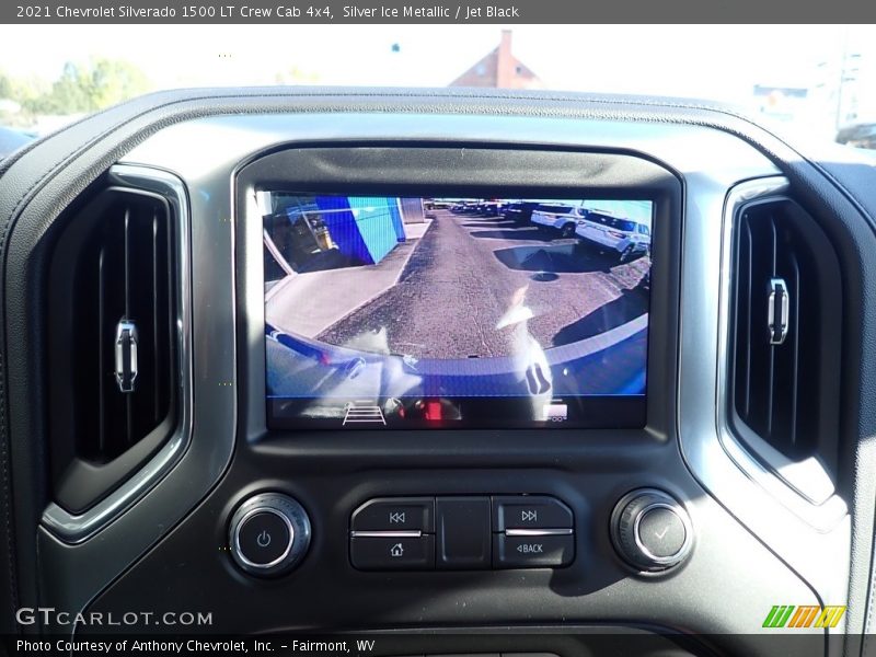 Controls of 2021 Silverado 1500 LT Crew Cab 4x4