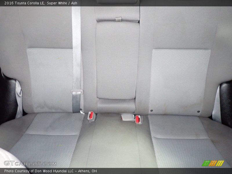 Super White / Ash 2016 Toyota Corolla LE