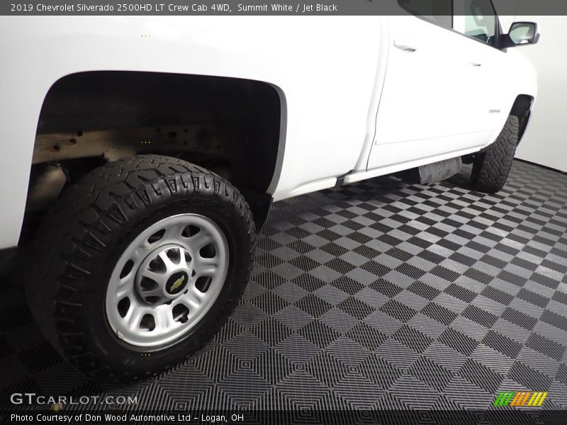 Summit White / Jet Black 2019 Chevrolet Silverado 2500HD LT Crew Cab 4WD