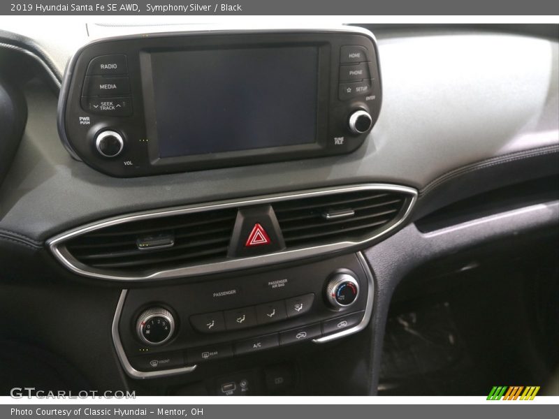 Symphony Silver / Black 2019 Hyundai Santa Fe SE AWD