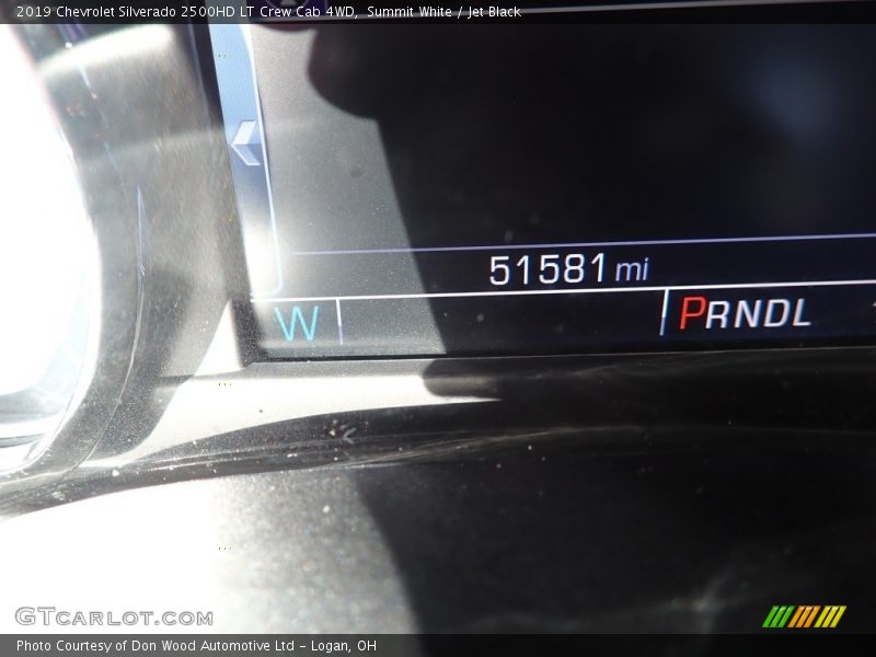 Summit White / Jet Black 2019 Chevrolet Silverado 2500HD LT Crew Cab 4WD