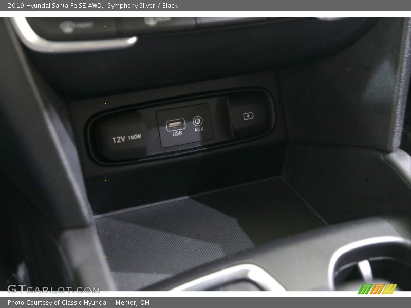 Symphony Silver / Black 2019 Hyundai Santa Fe SE AWD