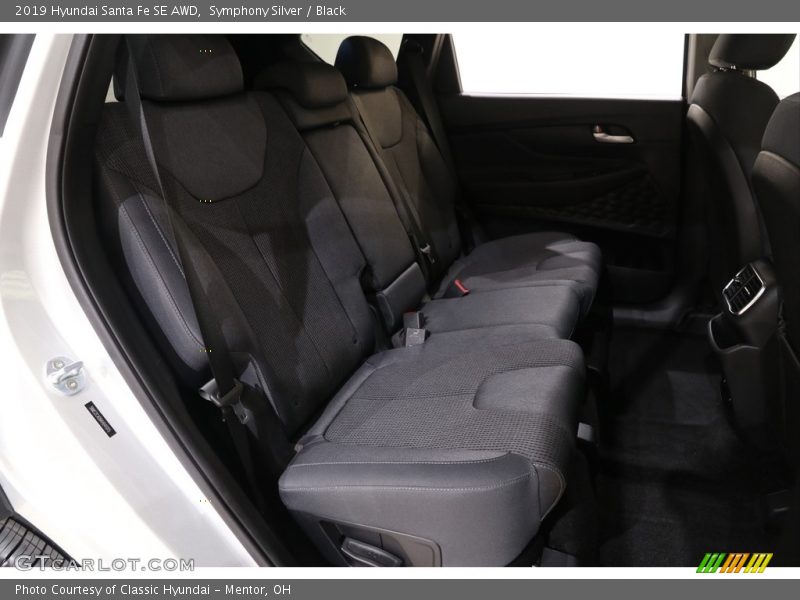 Symphony Silver / Black 2019 Hyundai Santa Fe SE AWD