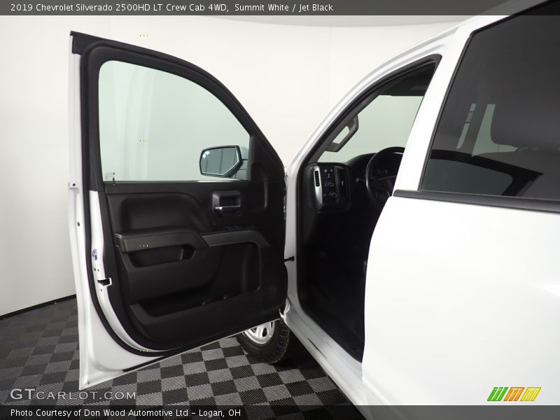 Summit White / Jet Black 2019 Chevrolet Silverado 2500HD LT Crew Cab 4WD