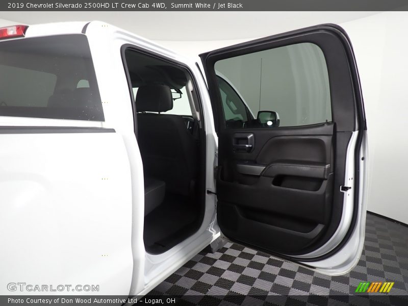 Summit White / Jet Black 2019 Chevrolet Silverado 2500HD LT Crew Cab 4WD