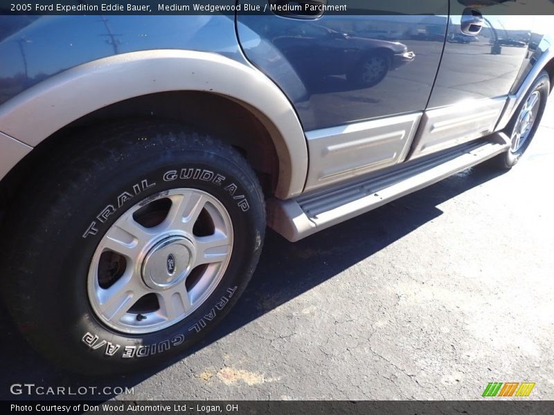 Medium Wedgewood Blue / Medium Parchment 2005 Ford Expedition Eddie Bauer