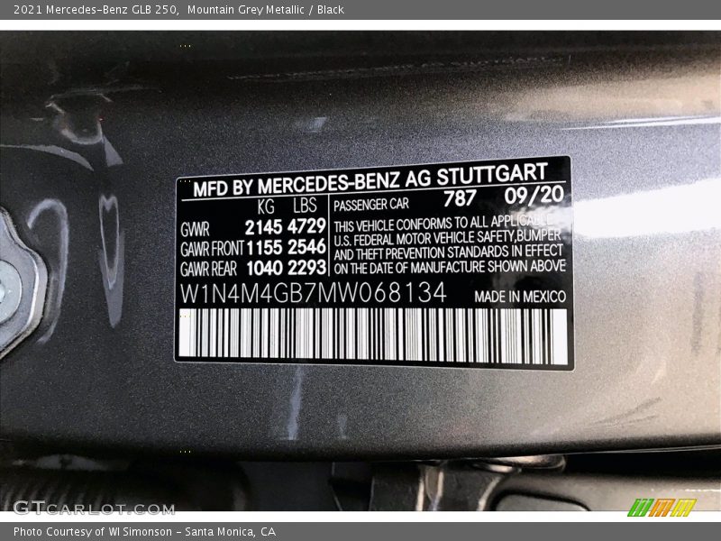Mountain Grey Metallic / Black 2021 Mercedes-Benz GLB 250