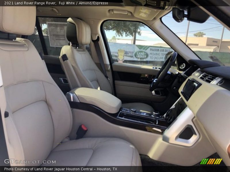 Fuji White / Almond/Espresso 2021 Land Rover Range Rover