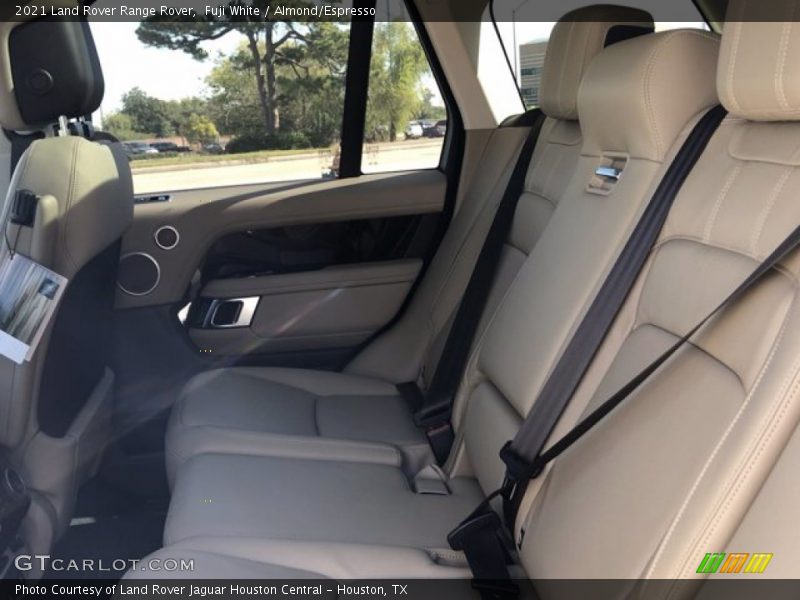 Fuji White / Almond/Espresso 2021 Land Rover Range Rover