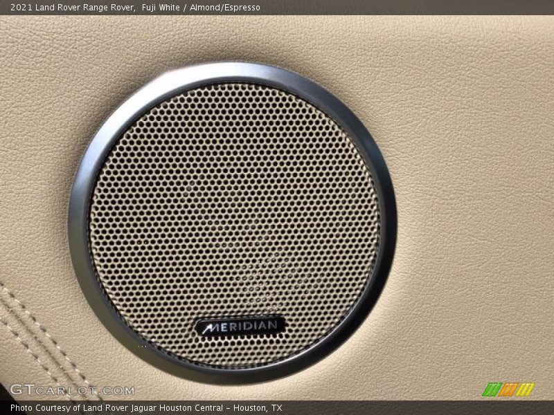 Fuji White / Almond/Espresso 2021 Land Rover Range Rover