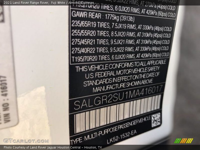 Fuji White / Almond/Espresso 2021 Land Rover Range Rover